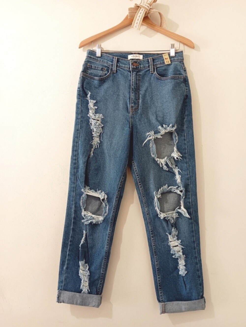 VIBRANT M.I.U HIGH WAISTED DISTRESSED CUFFED HEM BOYFRIEND DENIM JEANS 30 | 13